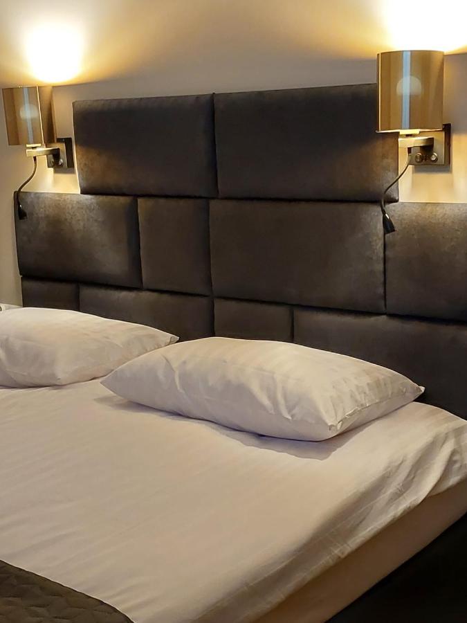 Spacious Two-Bedroom Apartment In The City Center Krakow Luaran gambar