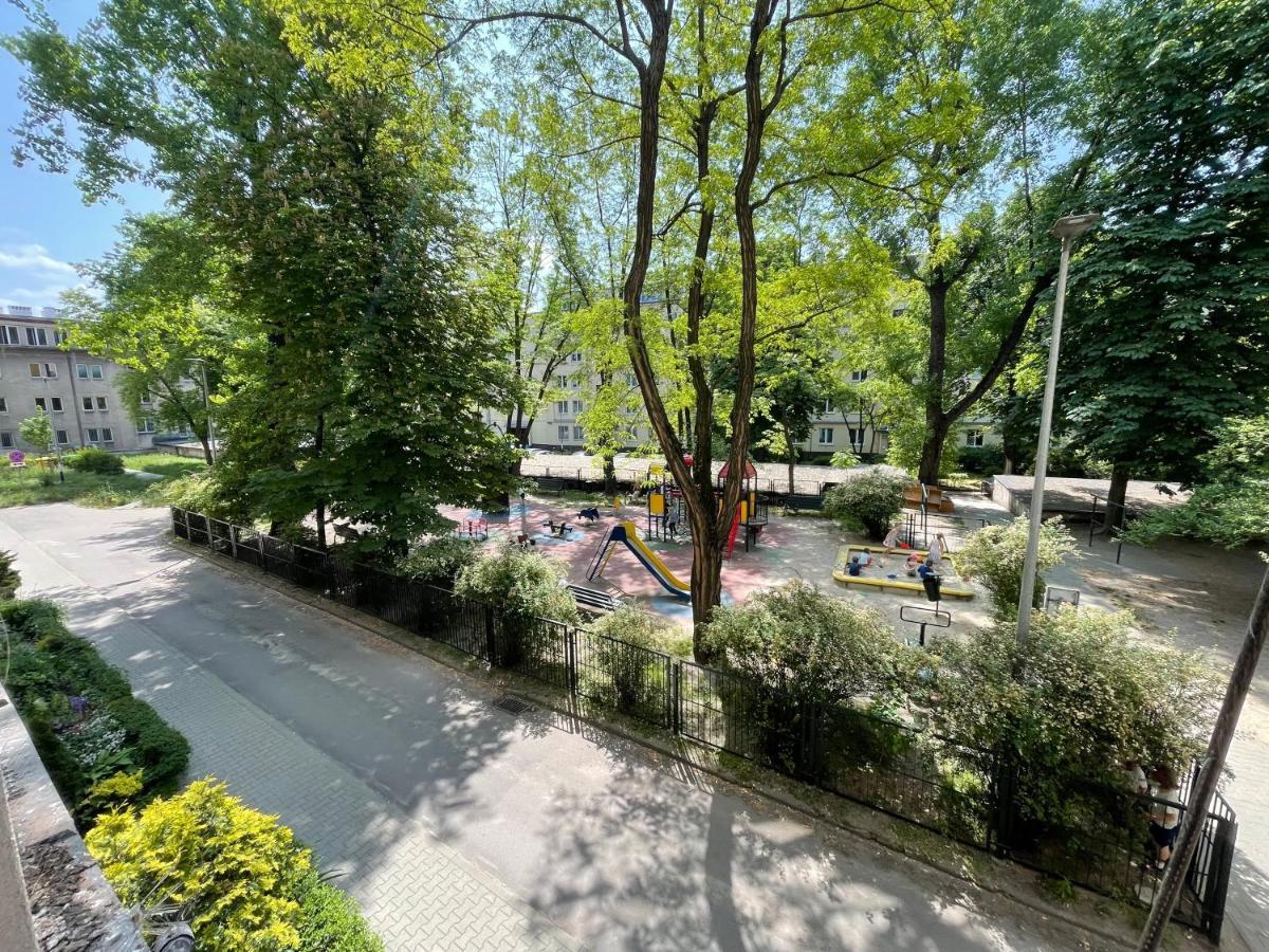 Spacious Two-Bedroom Apartment In The City Center Krakow Luaran gambar