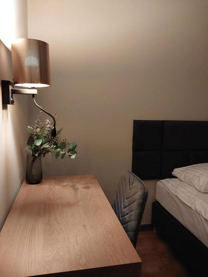 Spacious Two-Bedroom Apartment In The City Center Krakow Luaran gambar